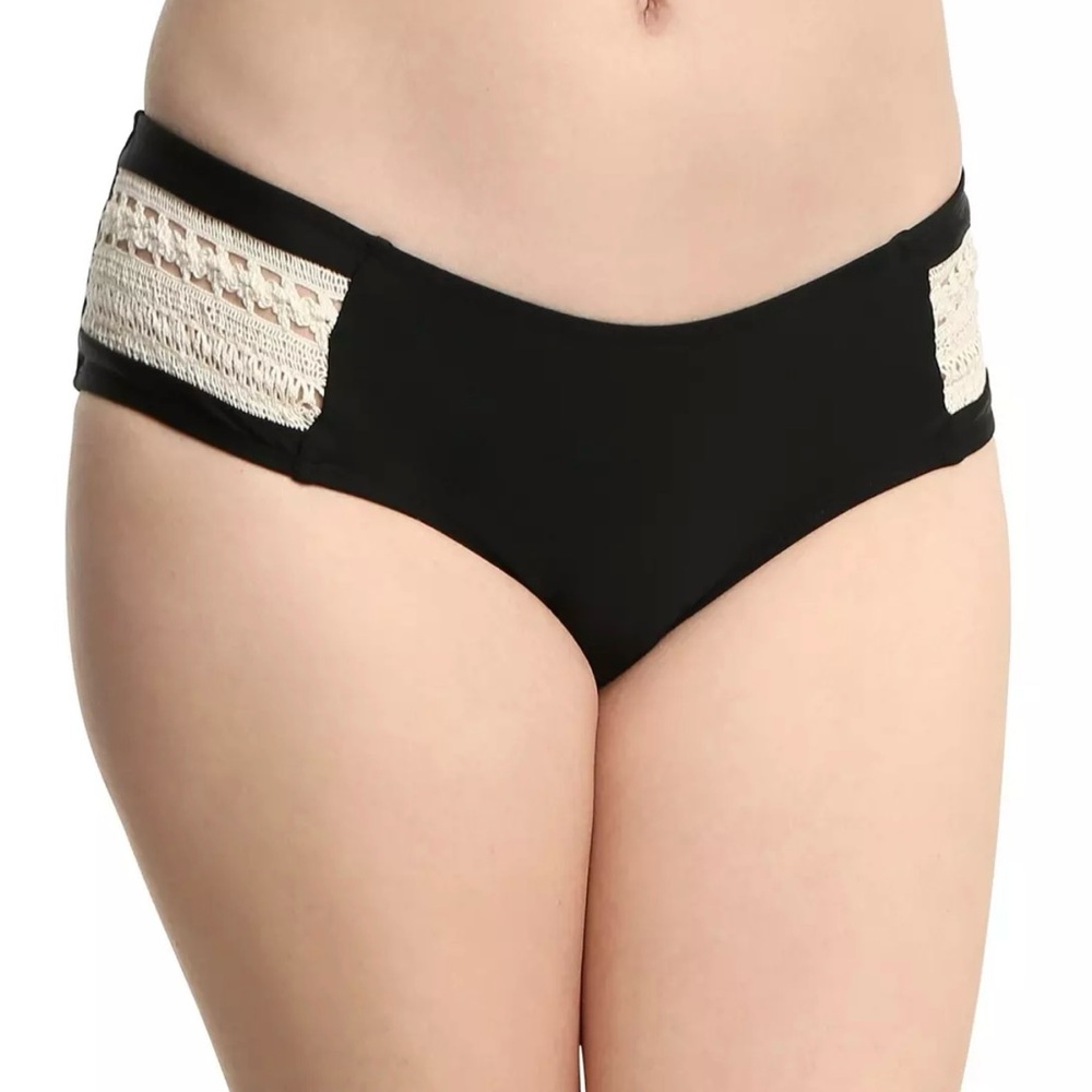 L space swim bottom